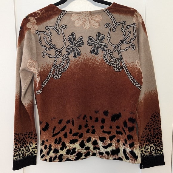 Warm Vintage Animal & Floral Print Sweater - Picture 2 of 6